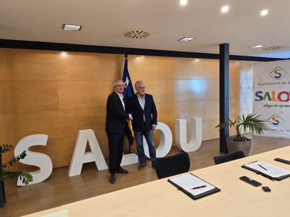 Pere Granados y Marc Montagut después de firmar el acuerdo